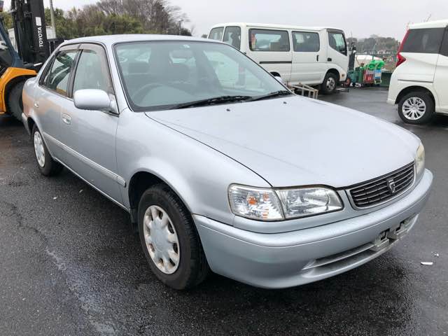 TOYOTA COROLA 1999 SILVER