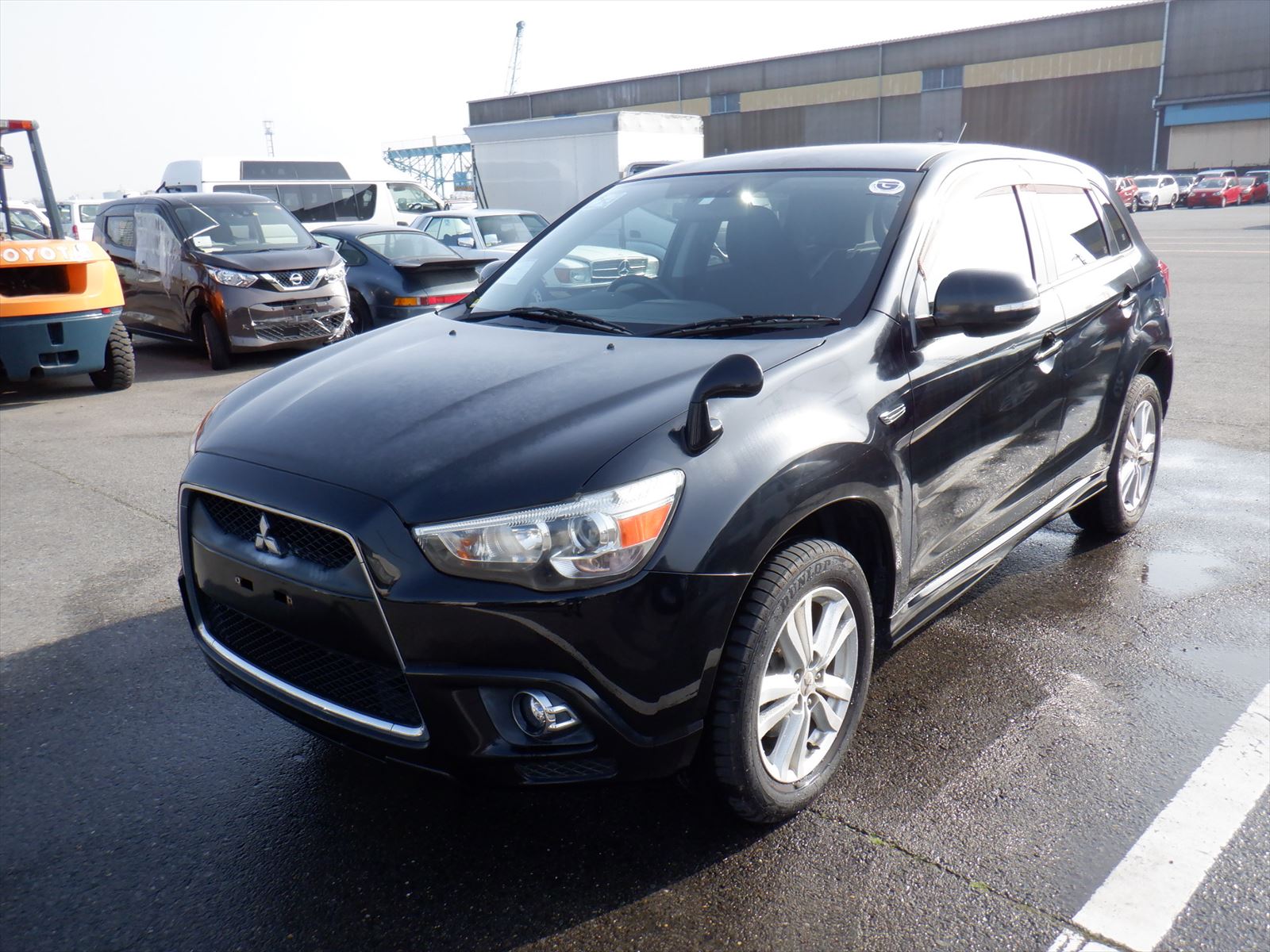 MITSUBISHI RVP 2012 BLACK