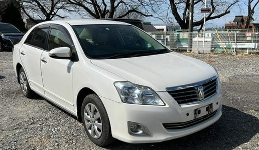 2013 TOYOTA PREMIO