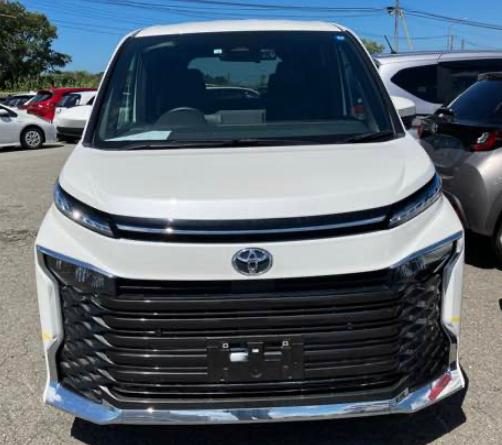 2023 TOYOTA VOXY