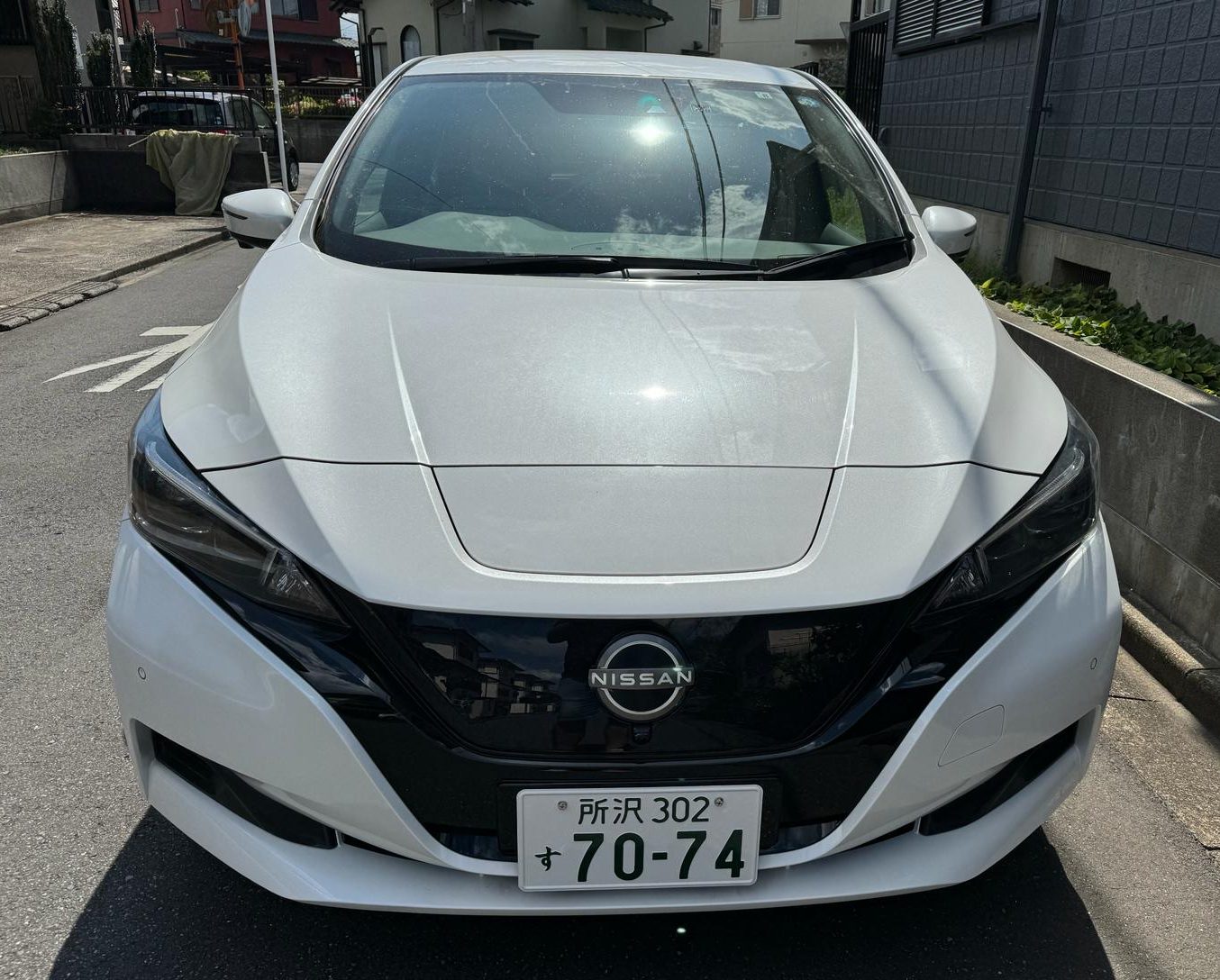 2022 NISSAN LEAF