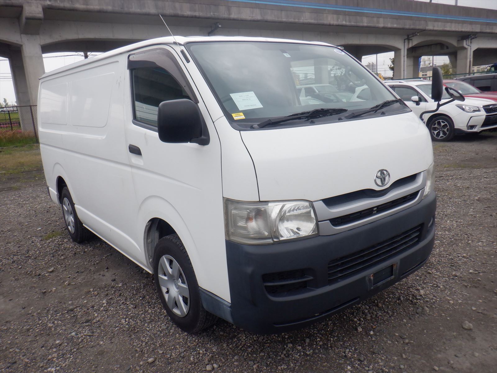 2013 TOYOTA HIACE FREEZER VAN